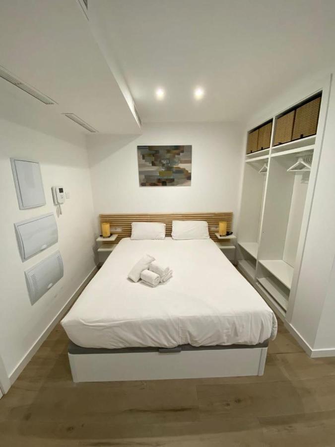 Apartamentos Mercado Central Valencia Bagian luar foto