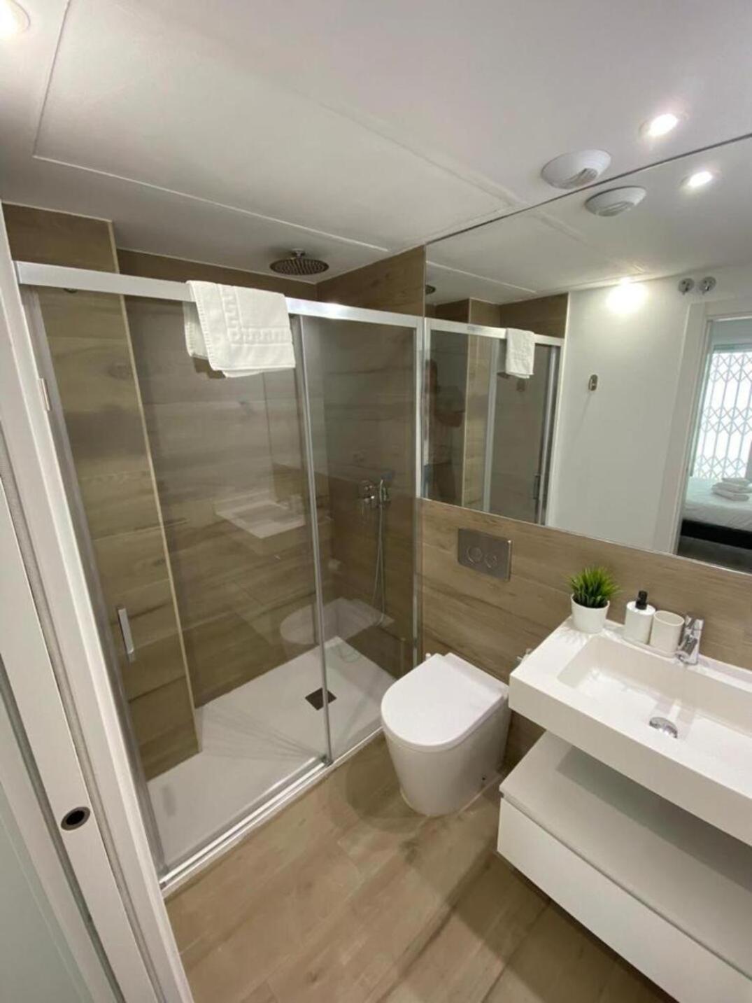 Apartamentos Mercado Central Valencia Bagian luar foto